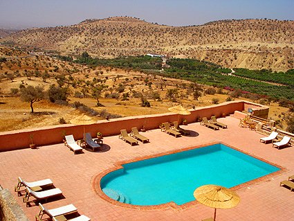 Atlas Kasbah Ecolodge - pool and sun terrace