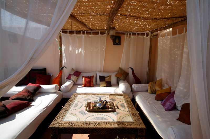 Riad Les Trois Mages - roof terrace tent