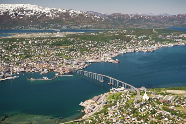 Bridge at Tromso (CH - Visitnorway.com)